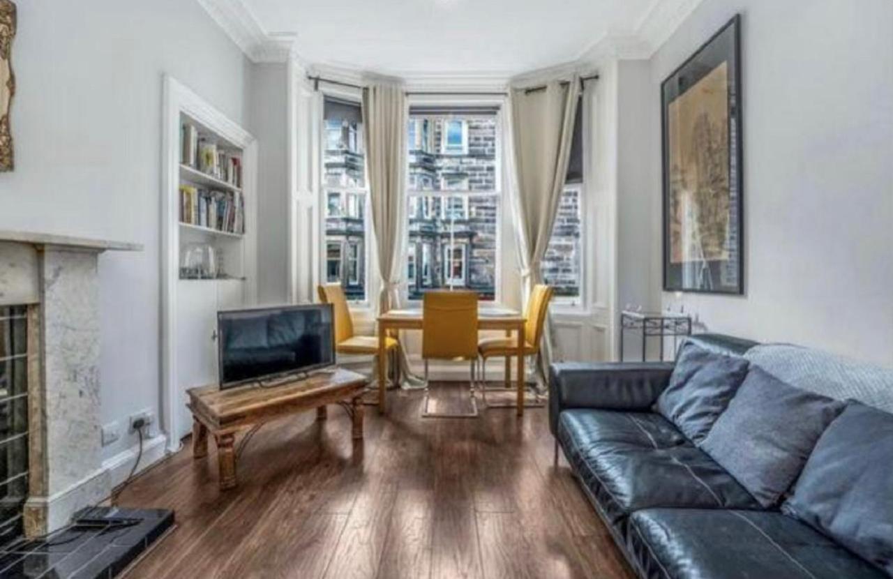 Spacious & Comfortable 3 Bedroom Apartment - Near City Centre - Free Parking Available - Sleeps Up To 5 Guests Edinburgh Exterior photo